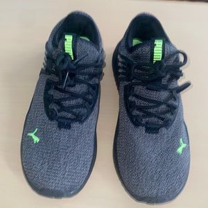 Puma Sneakers Boys Size 6C